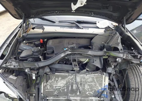 2014 BMW X1 xDrive28I из США, поврежденный, VIN WBAVL1C59EVR93726